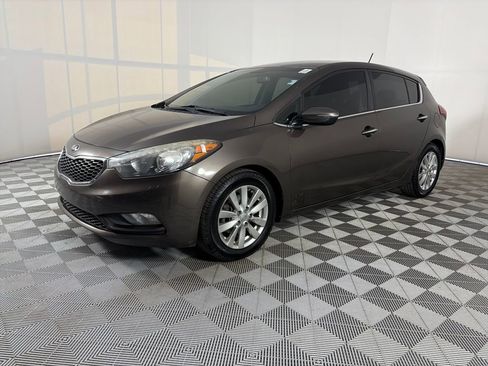 Used 2015 Kia Forte EX image 3