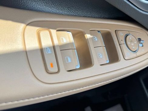 Used 2025 Hyundai Sonata Limited FWD image 19