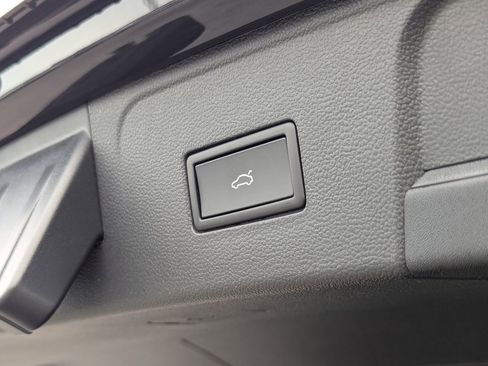 New 2026 Volkswagen Atlas SE AWD/4WD image 32