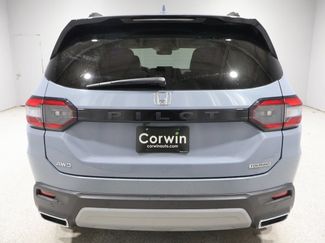 Used 2023 Honda Pilot Touring video 3