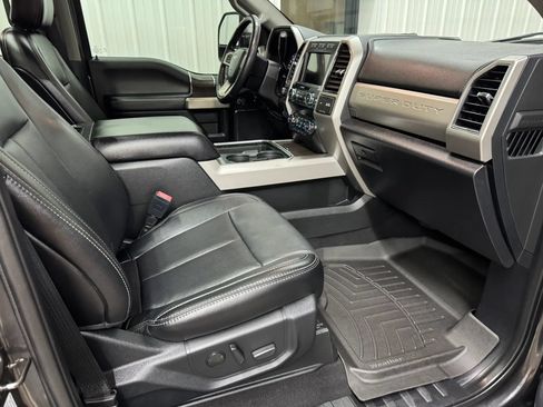 Used 2020 Ford F250 Lariat w/ Lariat Ultimate Package AWD/4WD image 16