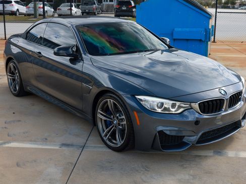 Used 2015 BMW M4 Convertible image 20