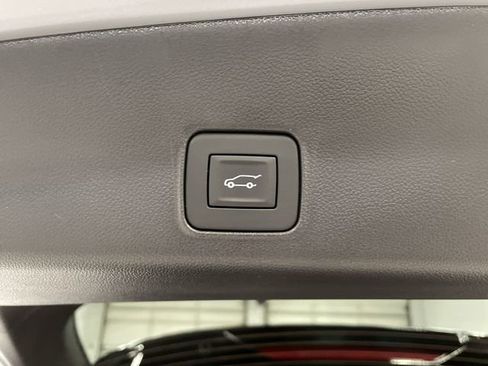 New 2026 Chevrolet TrailBlazer LT w/ Convenience Package FWD image 16