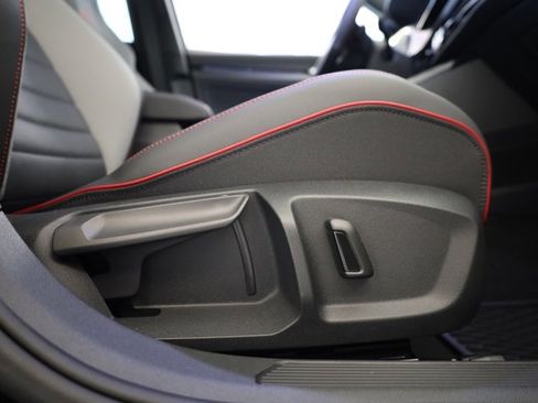 New 2025 Volkswagen GTI SE image 33