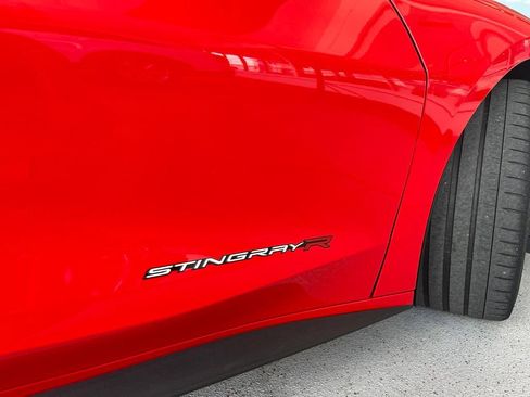 Used 2023 Chevrolet Corvette Stingray Premium Conv w/ Z51 Performance Package RWD image 6