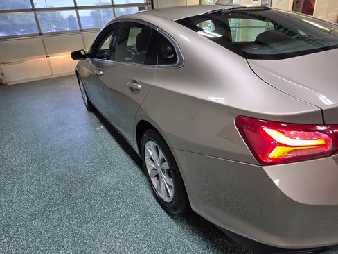 Used 2022 Chevrolet Malibu LT FWD image 10