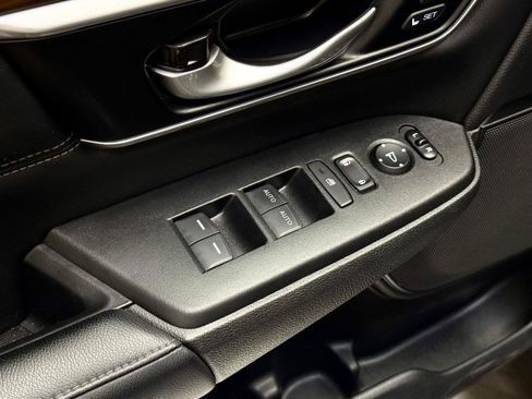 Used 2021 Honda CR-V EX-L image 11