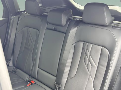 Used 2026 BMW X3 xDrive30 w/ Convenience Package image 26