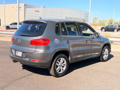 Used 2012 Volkswagen Tiguan S FWD image 8