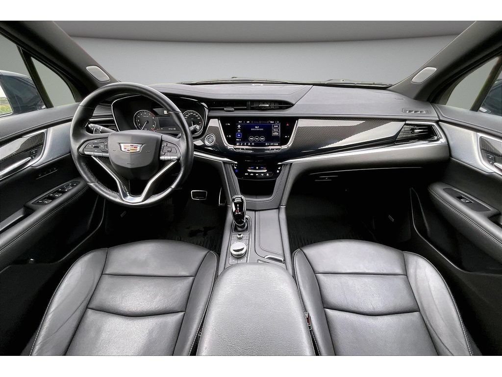 Used 2024 Cadillac XT6 Sport w/ LPO, Floor Liner Package AWD/4WD image 9