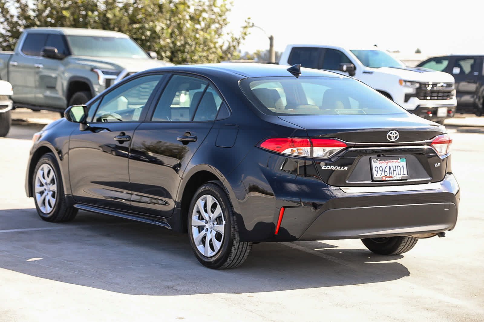 Used 2026 Toyota Corolla LE FWD image 7