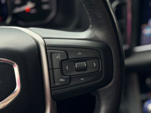 Used 2021 GMC Yukon XL Denali w/ Denali Premium Package image 15