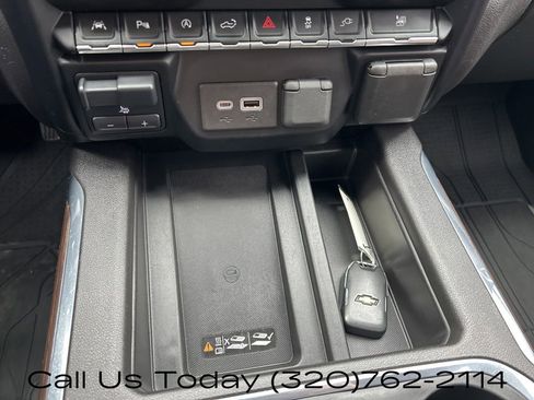 Certified 2021 Chevrolet Silverado 1500 High Country w/ Technology Package image 25