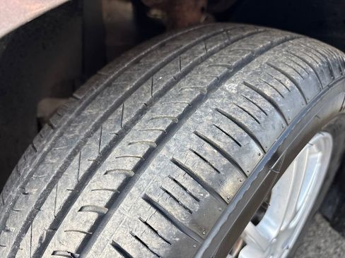 Used 2009 Ford Focus SE image 12