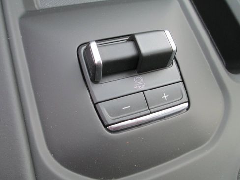 New 2026 GMC Sierra 3500 Denali Ultimate image 17