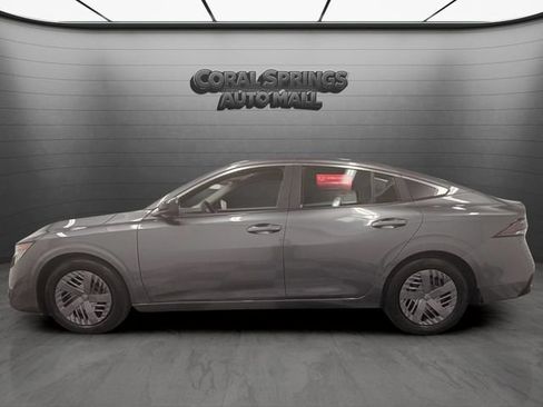 Used 2026 Nissan Sentra SV w/ Floor Mat Package FWD image 2