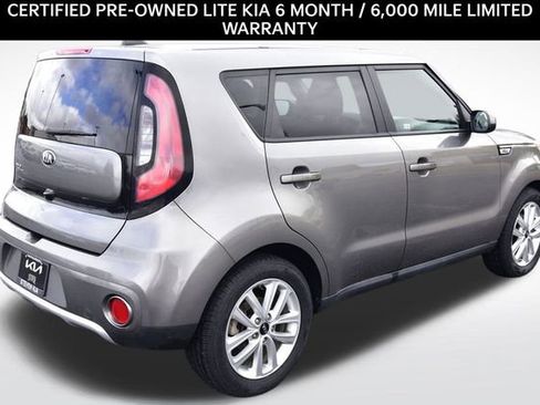 Used 2018 Kia Soul + image 4