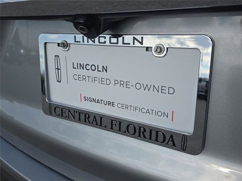 Used 2022 Lincoln Corsair FWD w/ Premium Package image 9