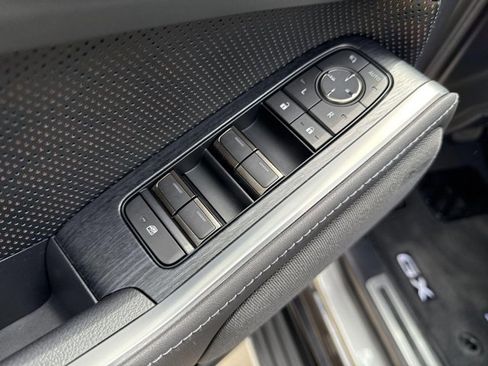 Certified 2025 Lexus GX 550 w/ Accessory Package (2T) image 27