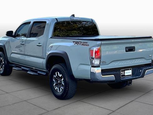 Used 2022 Toyota Tacoma TRD Off-Road image 12