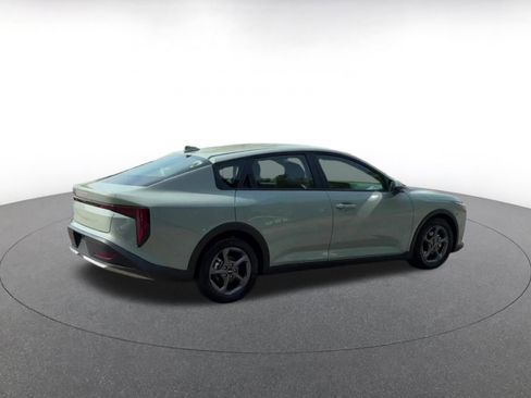 Used 2025 Kia K4 LXS image 14