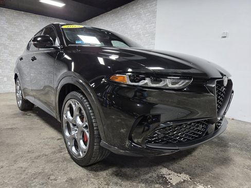 Used 2024 Alfa Romeo Tonale Veloce image 4