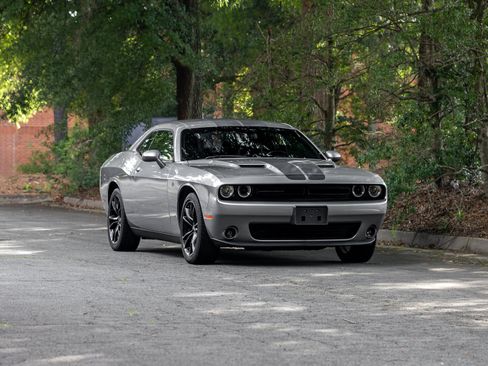 Used 2017 Dodge Challenger SXT Plus RWD image 38