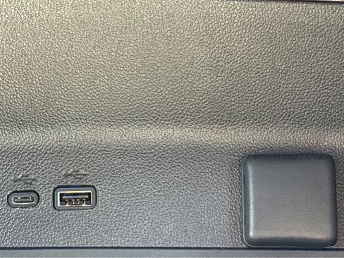 New 2026 Chevrolet Traverse LT w/ Driver Confidence Package image 7