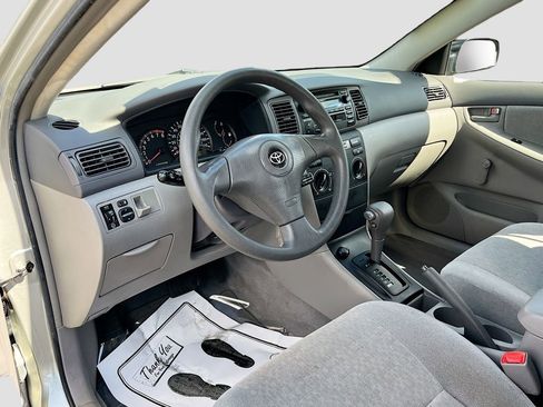 Used 2004 Toyota Corolla LE image 9