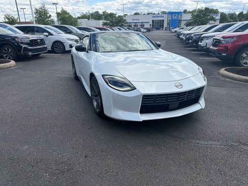 Used 2024 Nissan Z Sport w/ Floor Mat Package RWD image 21