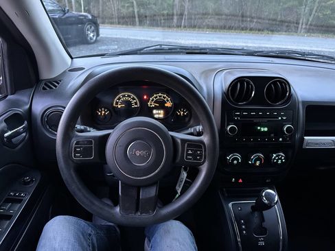 Used 2014 Jeep Compass Sport w/ Power Value Group image 23