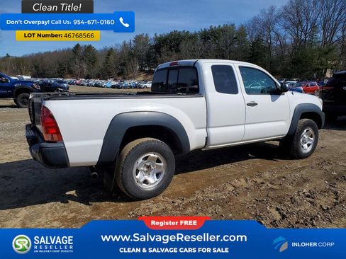 Used 2015 Toyota Tacoma 4x4 Access Cab w/ Convenience Package image 4