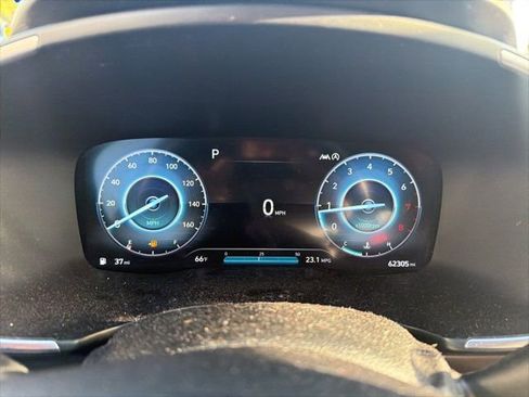 Used 2023 Hyundai Santa Fe SEL w/ Premium Package image 12