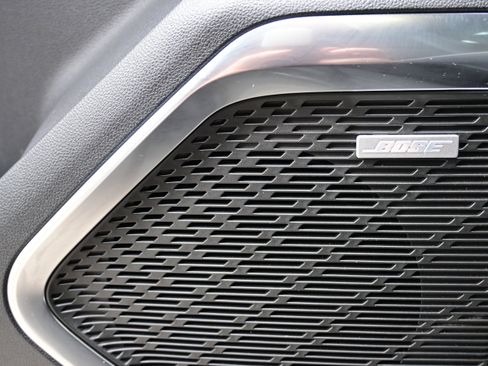 Used 2025 Buick Enclave Preferred image 16