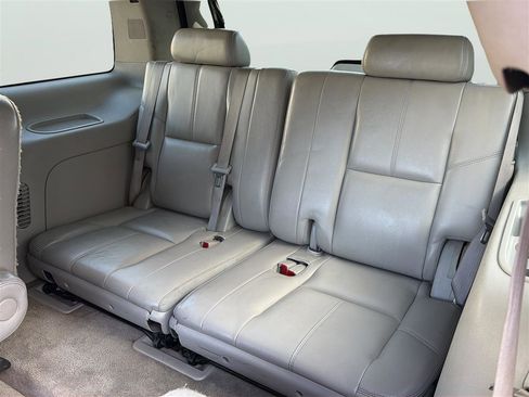 Used 2007 Chevrolet Tahoe LTZ w/ LTZ Preferred Equipment Group image 18