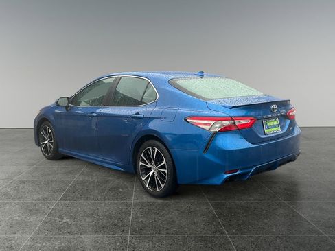 Used 2019 Toyota Camry SE image 5