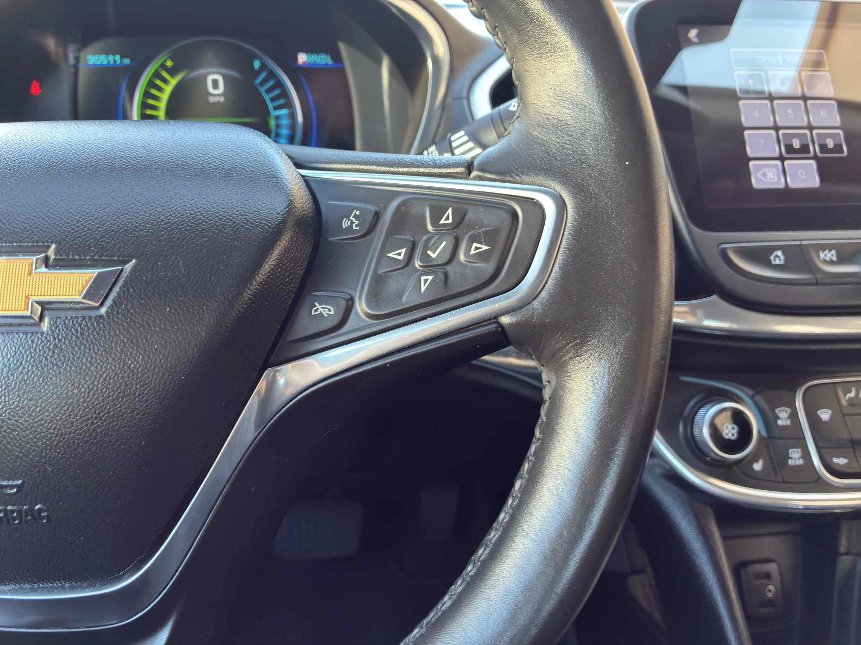 Used 2018 Chevrolet Volt Premier FWD image 21