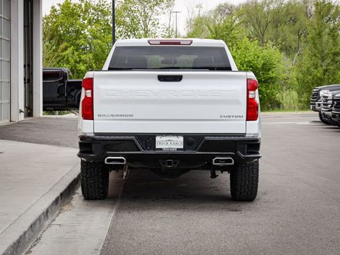 Used 2024 Chevrolet Silverado 1500 Custom Trail Boss AWD/4WD image 4