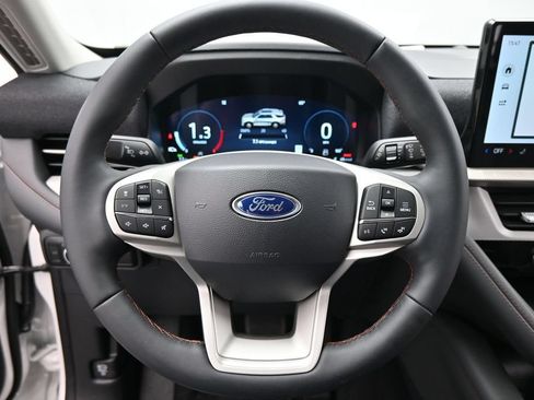 New 2026 Ford Explorer Active RWD image 11