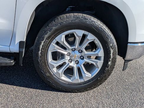 Used 2025 Chevrolet Silverado 1500 LTZ image 14