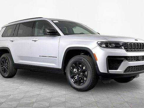 New 2026 Jeep Grand Cherokee L 4WD image 3