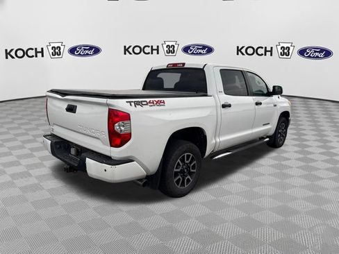 Used 2016 Toyota Tundra SR5 w/ TRD Off Road Package AWD/4WD image 8