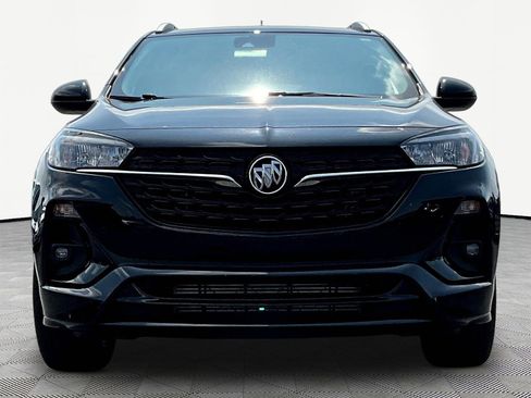Used 2022 Buick Encore GX Preferred w/ Sport Touring Package FWD image 2