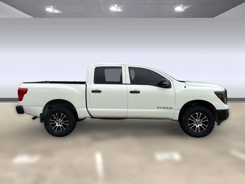 Used 2018 Nissan Titan S w/ S Utility Package AWD/4WD image 8