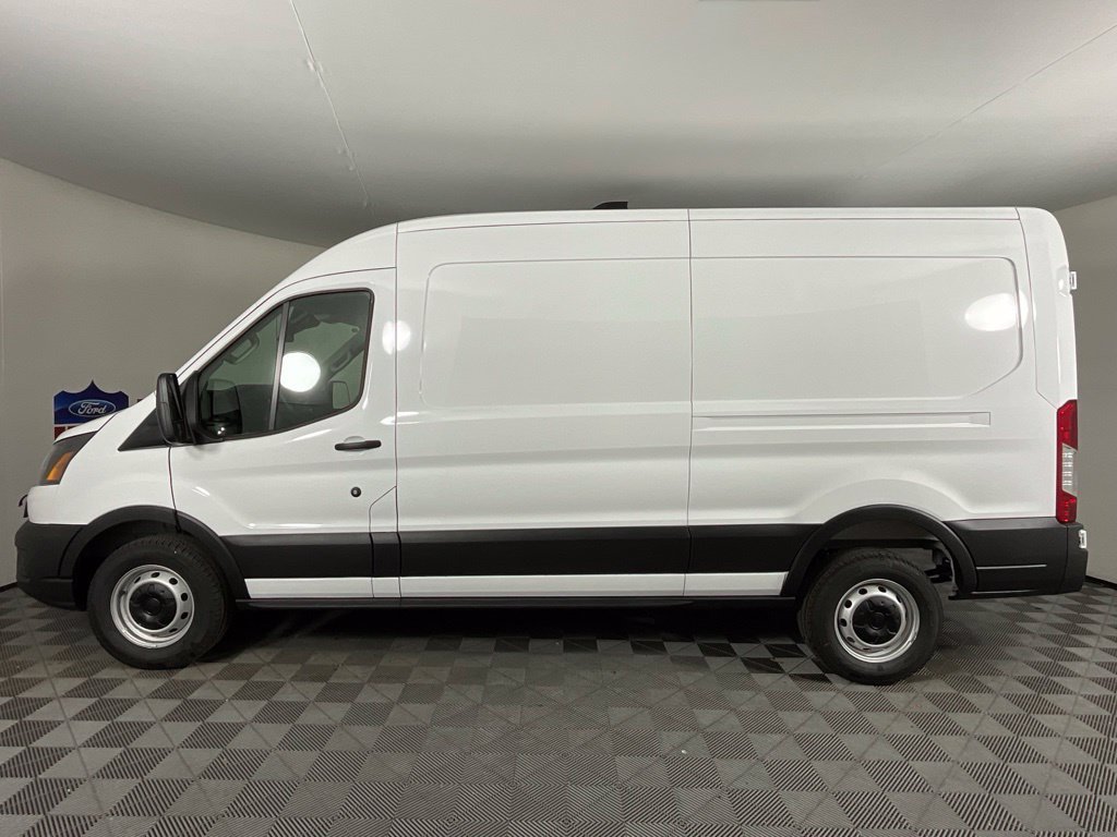 New 2026 Ford Transit 250 148 Medium Roof w/ Load Area Protection Package RWD image 6