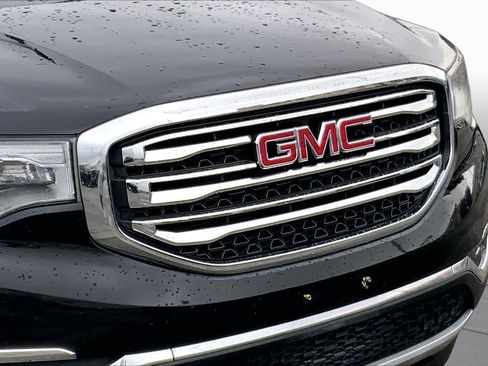 Used 2019 GMC Acadia SLT w/ LPO, Floor Liner Package FWD image 26