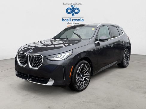 Used 2025 BMW X3 xDrive30 AWD/4WD image 2
