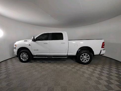 Used 2023 RAM 2500 Laramie AWD/4WD image 4