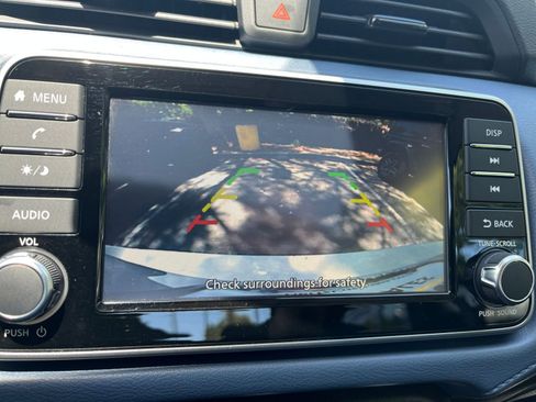 Used 2025 Nissan Versa SV FWD image 22