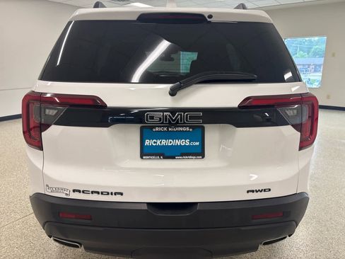 Used 2023 GMC Acadia SLE w/ Driver Convenience Package AWD/4WD image 7